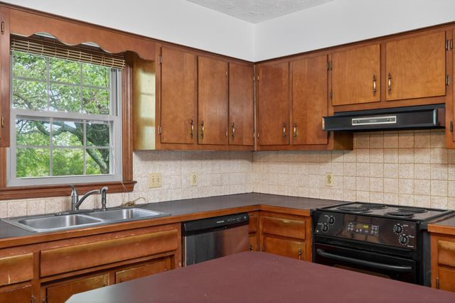 249 Eastland Acres, Lancaster, KY 40444