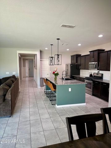 1041 W GLEN CANYON Drive, San Tan Valley, AZ 85140