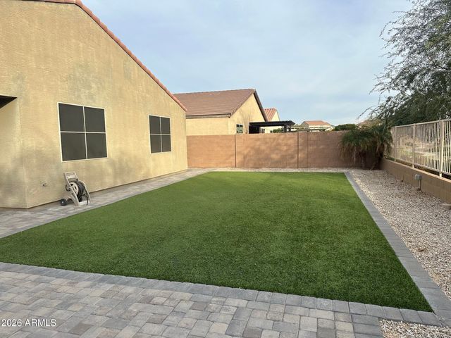 1041 W GLEN CANYON Drive, San Tan Valley, AZ 85140