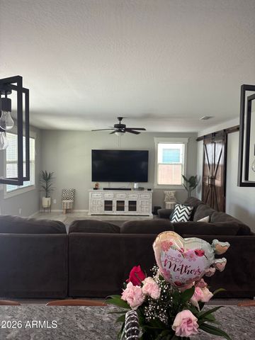 1041 W GLEN CANYON Drive, San Tan Valley, AZ 85140