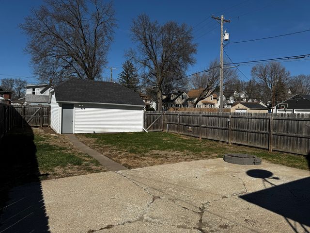 1431 29th Avenue, Moline, IL 61265