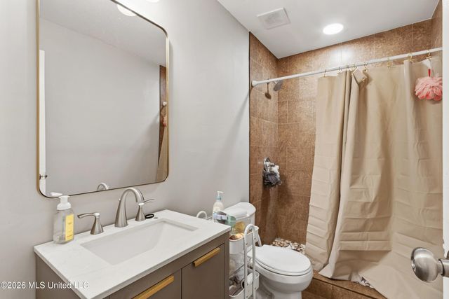 1620 W Gilford Cove, Southaven, MS 38671