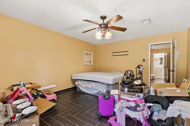 1620 W Gilford Cove, Southaven, MS 38671