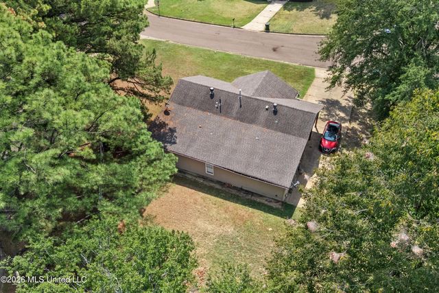 1620 W Gilford Cove, Southaven, MS 38671