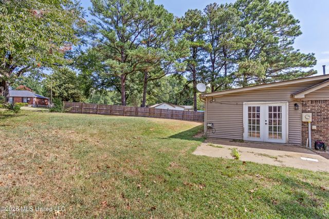 1620 W Gilford Cove, Southaven, MS 38671