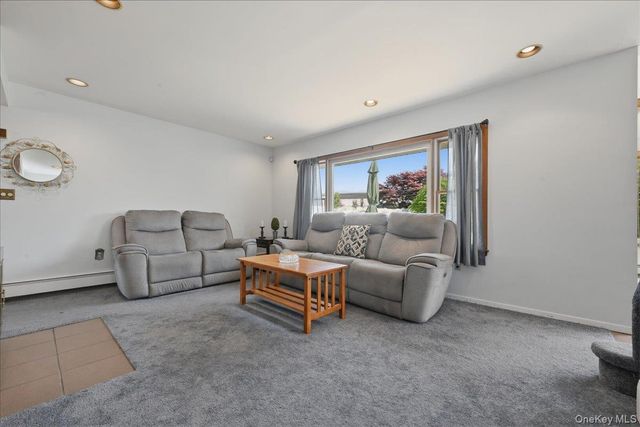 335 Twin Lane S, Wantagh, NY 11793