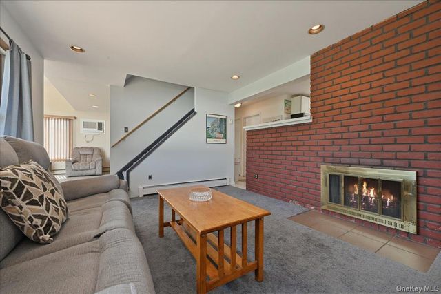 335 Twin Lane S, Wantagh, NY 11793