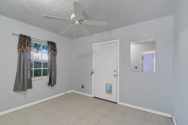 1545 Highland Avenue, Vero Beach, FL 32960