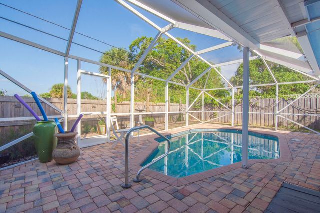 1545 Highland Avenue, Vero Beach, FL 32960