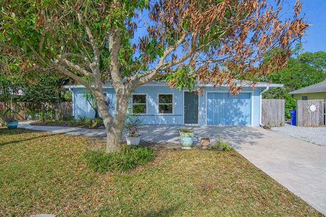 1545 Highland Avenue, Vero Beach, FL 32960