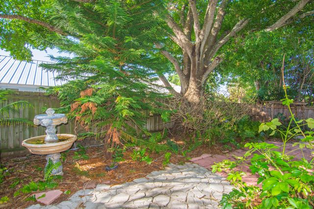 1545 Highland Avenue, Vero Beach, FL 32960