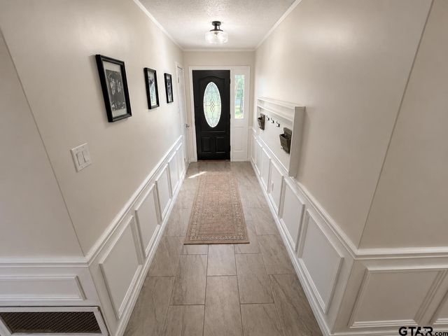 4392 Leaning Oaks Drive, Flint, TX 75762