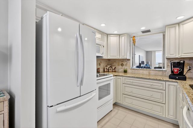 5055 N Highway A1a 505, Hutchinson Island, FL 34949