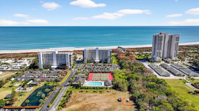 5055 N Highway A1a 505, Hutchinson Island, FL 34949
