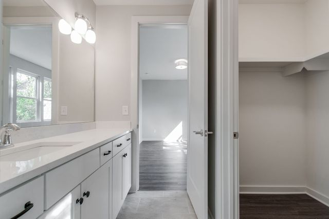 227 Oceola Ave Apt 4, Nashville, TN 37209