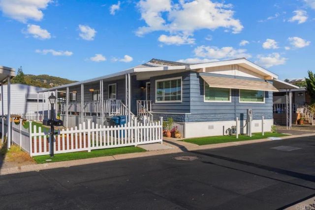 2700 E Valley SPC 3, Escondido, CA 92027