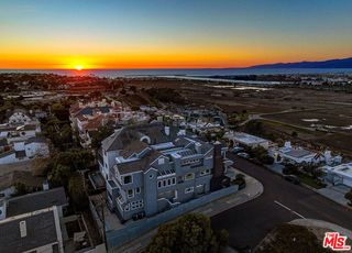 7800 Veragua Drive, Playa Del Rey (los Angeles), CA 90293