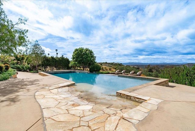 32110 Dos Ninas Road, Bonsall, CA 92003