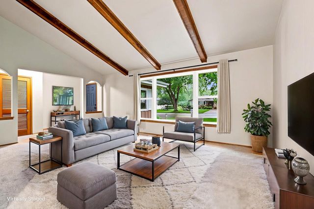 W157N10840 Catskill LANE, Germantown, WI 53022