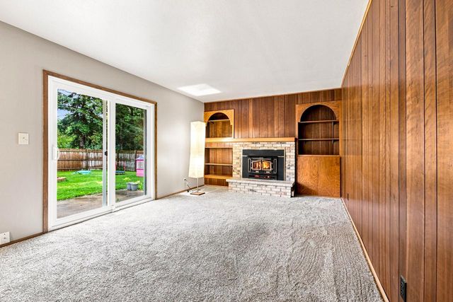 W157N10840 Catskill LANE, Germantown, WI 53022