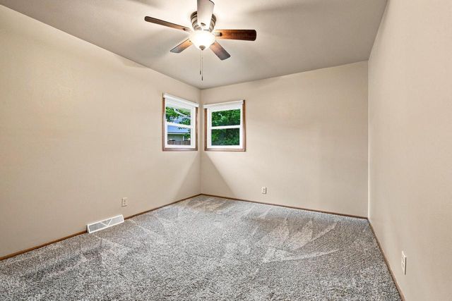 W157N10840 Catskill LANE, Germantown, WI 53022