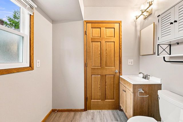 W157N10840 Catskill LANE, Germantown, WI 53022