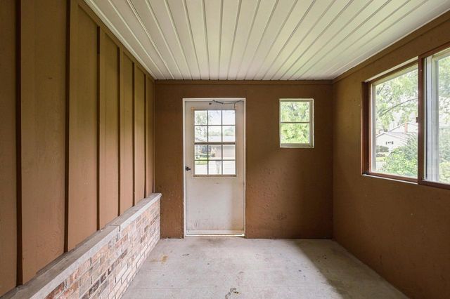 W157N10840 Catskill LANE, Germantown, WI 53022