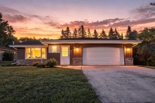 W157N10840 Catskill LANE, Germantown, WI 53022
