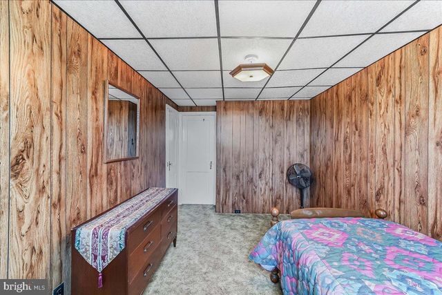 238 WESTPARK LN, Clifton Heights, PA 19018