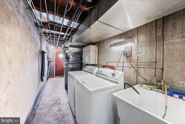 238 WESTPARK LN, Clifton Heights, PA 19018