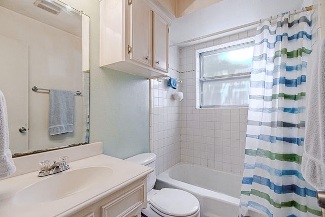 16306 Hollow Wood Drive, Houston, TX 77090