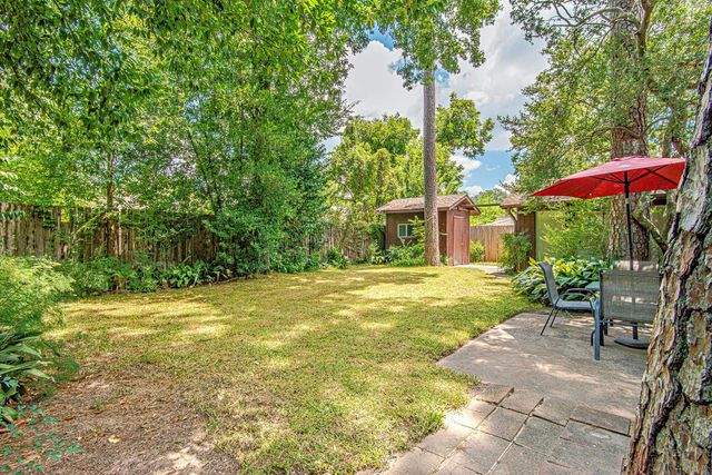 16306 Hollow Wood Drive, Houston, TX 77090