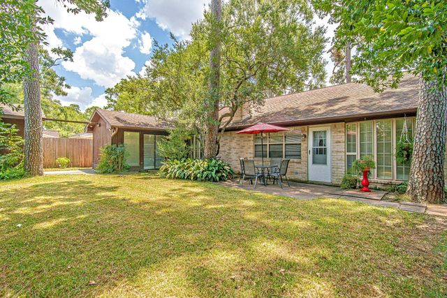 16306 Hollow Wood Drive, Houston, TX 77090