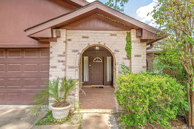 16306 Hollow Wood Drive, Houston, TX 77090