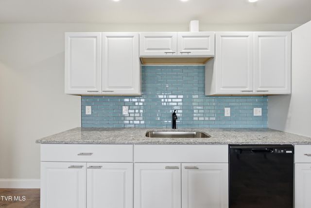 22125 Driftwood Lane, Abingdon, VA 24211