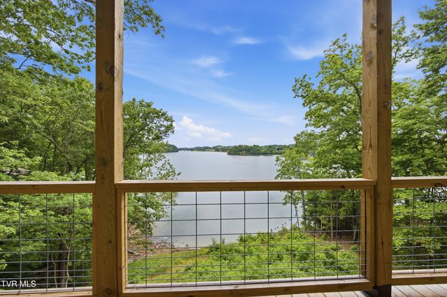 22125 Driftwood Lane, Abingdon, VA 24211
