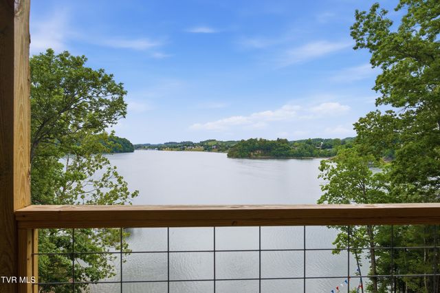 22125 Driftwood Lane, Abingdon, VA 24211