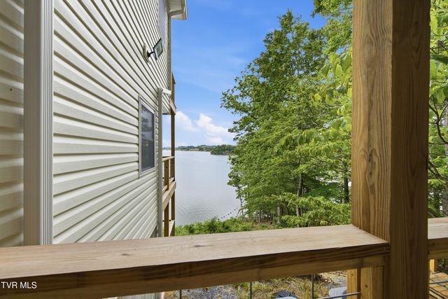 22125 Driftwood Lane, Abingdon, VA 24211