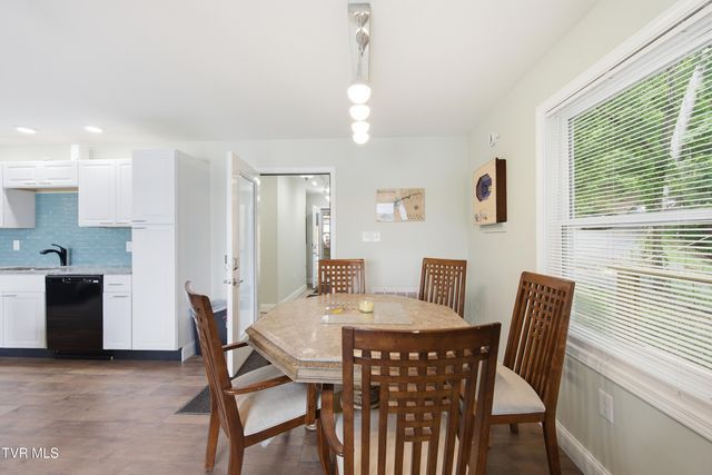 22125 Driftwood Lane, Abingdon, VA 24211