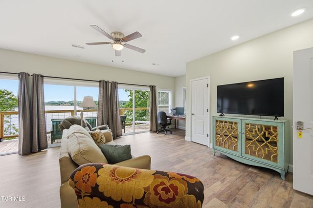 22125 Driftwood Lane, Abingdon, VA 24211