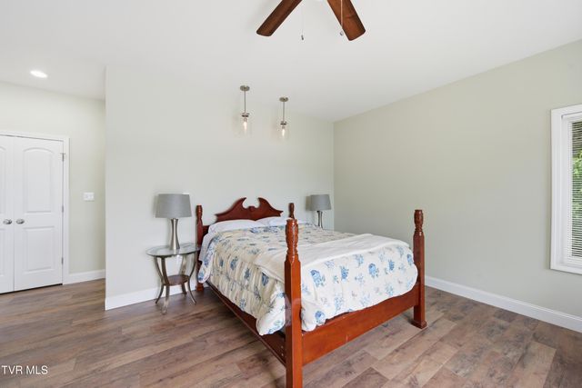 22125 Driftwood Lane, Abingdon, VA 24211