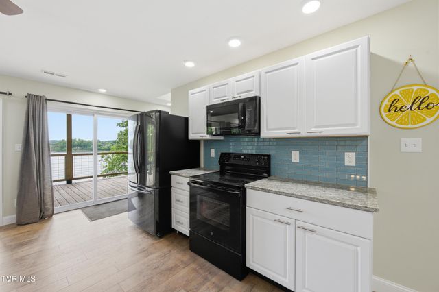22125 Driftwood Lane, Abingdon, VA 24211