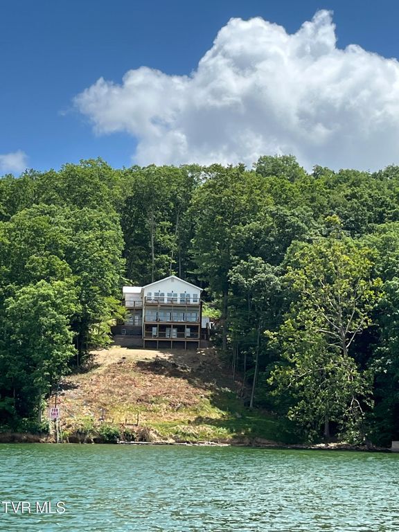 22125 Driftwood Lane, Abingdon, VA 24211