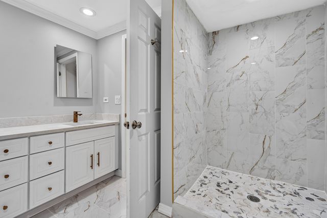 316 Fox Run Drive, Northbrook, IL 60062