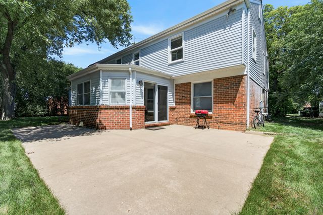 316 Fox Run Drive, Northbrook, IL 60062