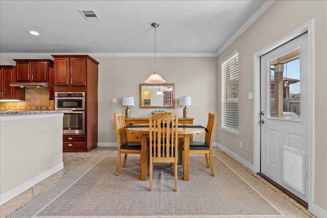 709 Pienza Lane, League City, TX 77573