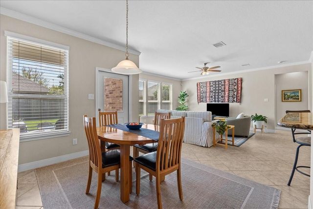 709 Pienza Lane, League City, TX 77573