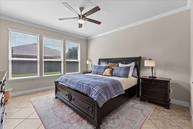 709 Pienza Lane, League City, TX 77573