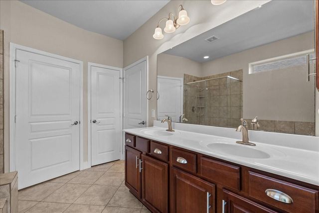 709 Pienza Lane, League City, TX 77573