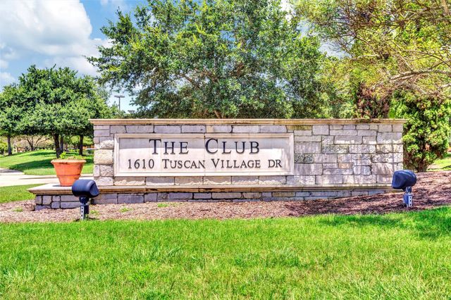 709 Pienza Lane, League City, TX 77573